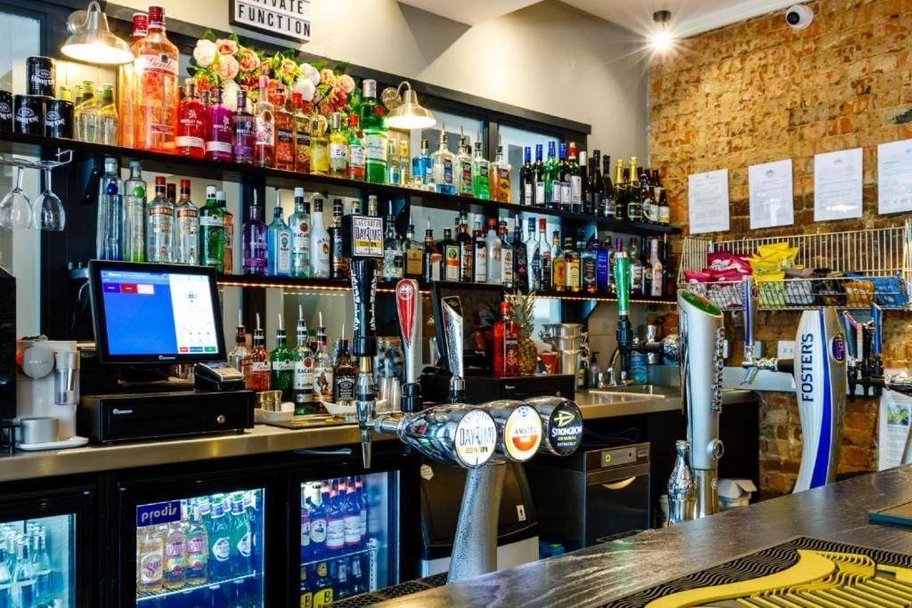 红宝石酒吧及酒店 布赖顿 外观 照片